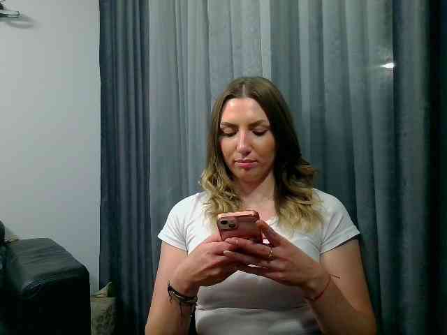 Polishblondie06 webcam
