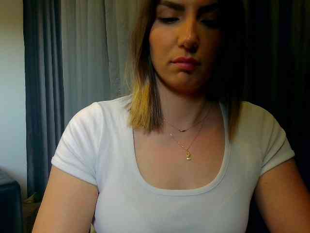 Polishblondie06 webcam
