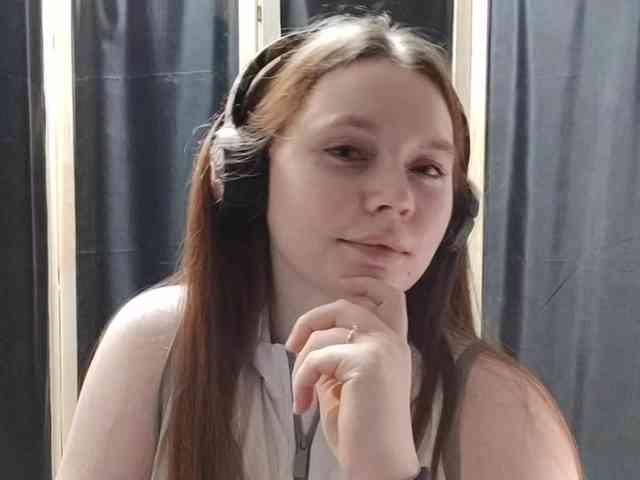 ShakitaFaustman webcam