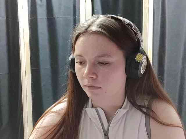 ShakitaFaustman webcam