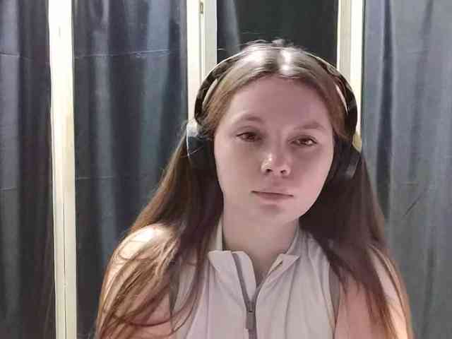 ShakitaFaustman webcam