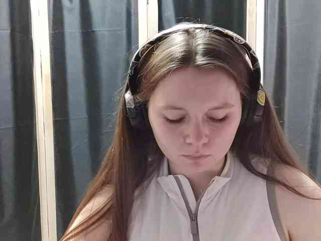 ShakitaFaustman webcam