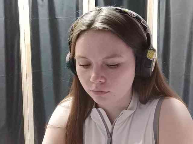 ShakitaFaustman webcam