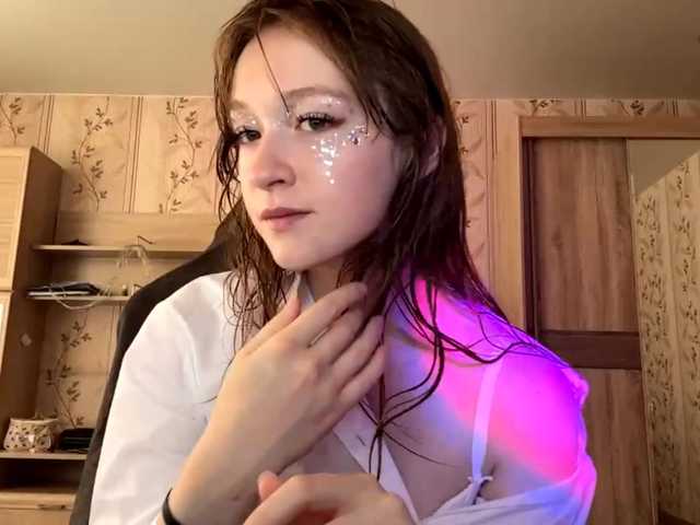 LisaSchroyer live cam on BongaCams