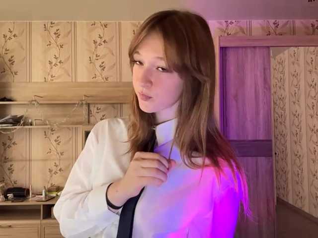 LisaSchroyer live cam