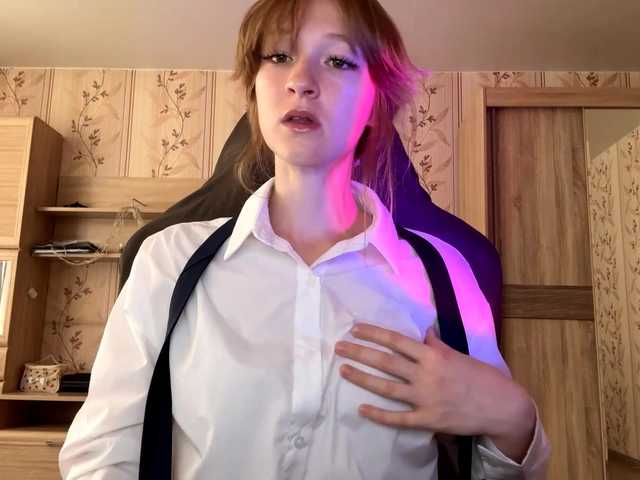 LisaSchroyer live cam