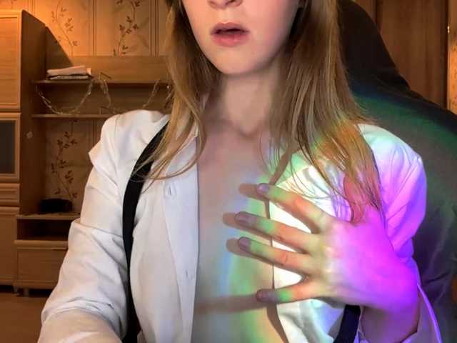 LisaSchroyer live cam on BongaCams