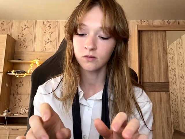 LisaSchroyer live cam on BongaCams