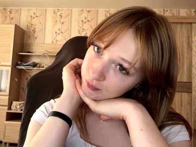 LisaSchroyer webcam