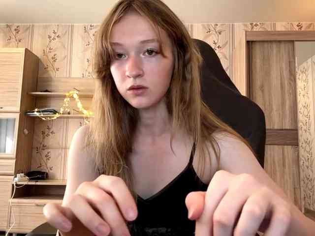 LisaSchroyer webcam