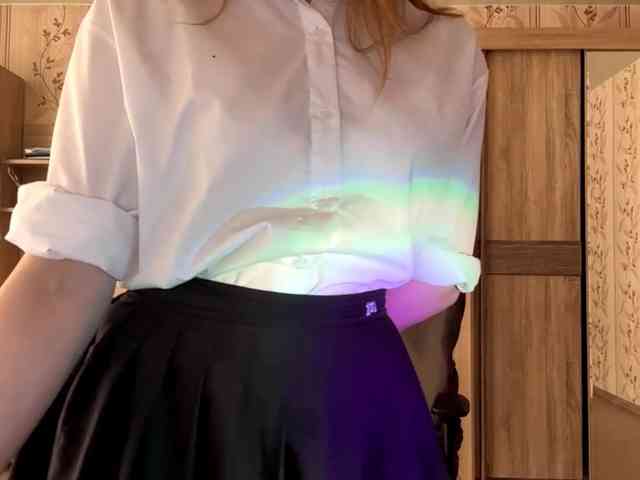 LisaSchroyer webcam