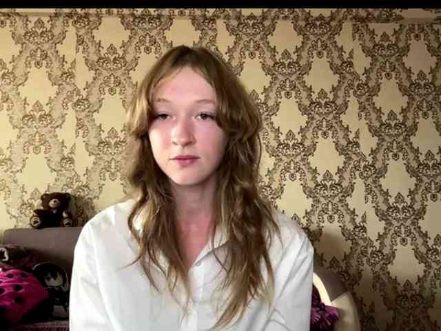 LisaSchroyer webcam