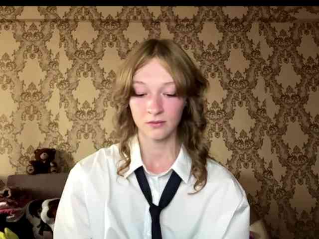 LisaSchroyer webcam