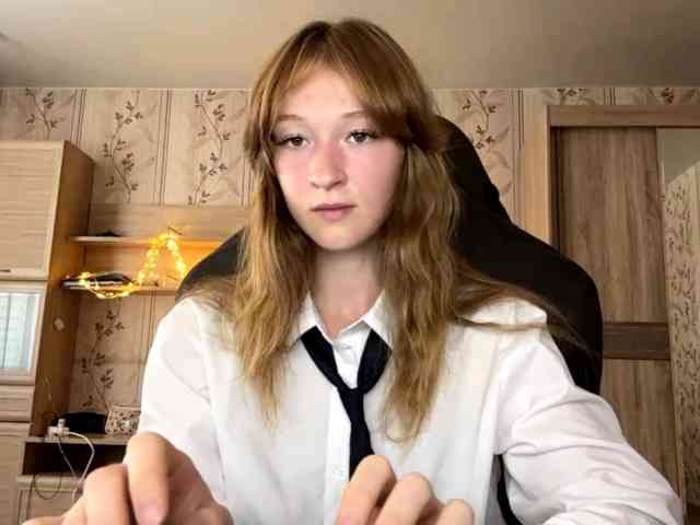 LisaSchroyer webcam