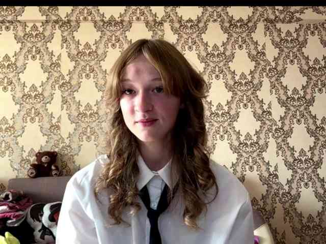 LisaSchroyer webcam