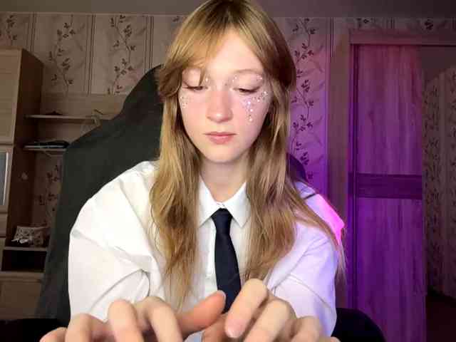 LisaSchroyer LisaSchroyer