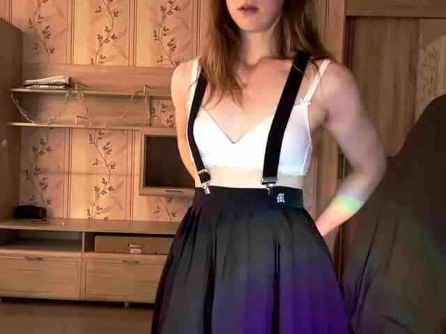 Model: LisaSchroyer