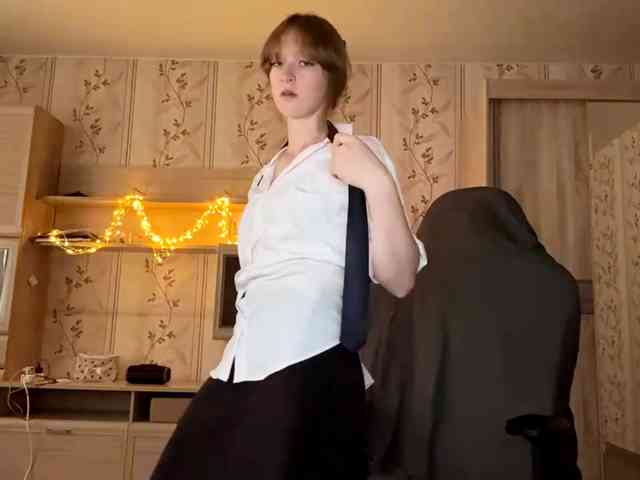 LisaSchroyer webcam
