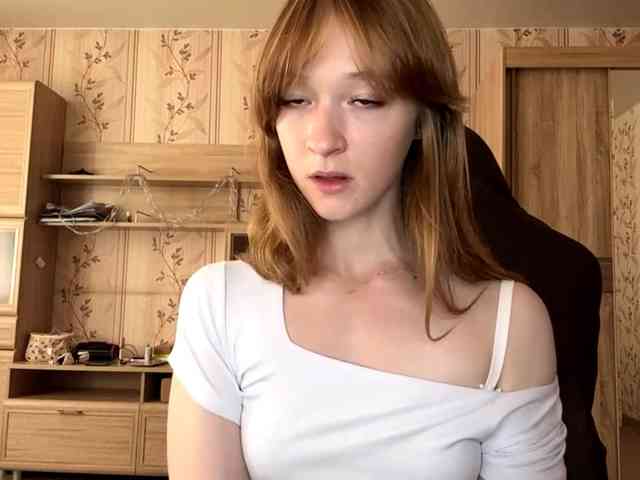 Model: LisaSchroyer
