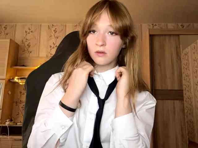 LisaSchroyer webcam