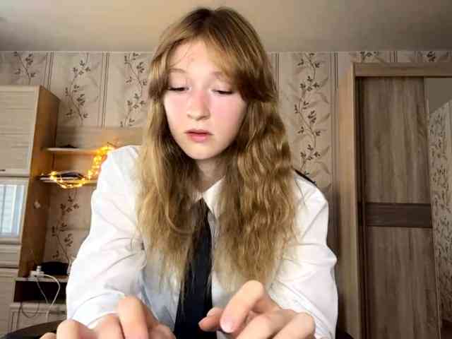 LisaSchroyer webcam