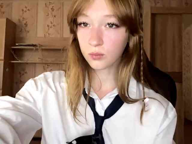 LisaSchroyer webcam