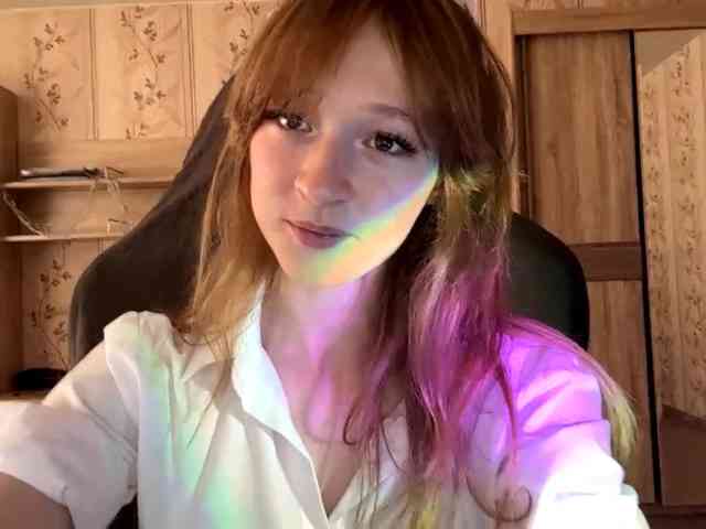 LisaSchroyer webcam