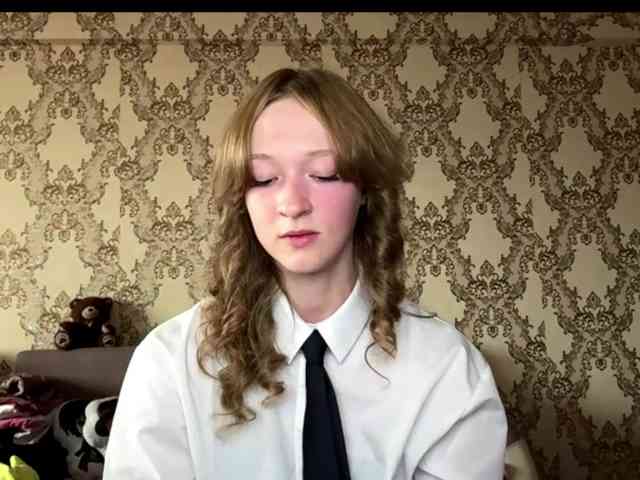 LisaSchroyer webcam