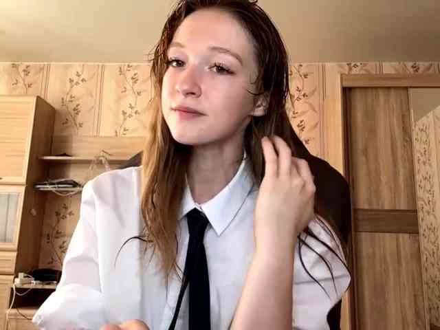 LisaSchroyer webcam