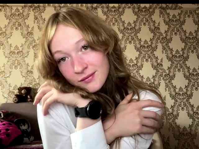 LisaSchroyer webcam