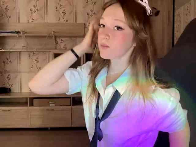 LisaSchroyer webcam