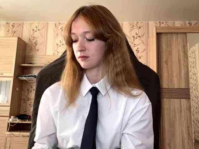 LisaSchroyer webcam