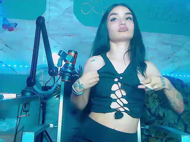 BunnyBliss3 live cam on BongaCams