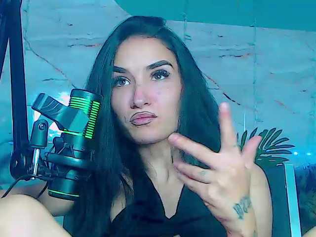 BunnyBliss3 live cam on BongaCams