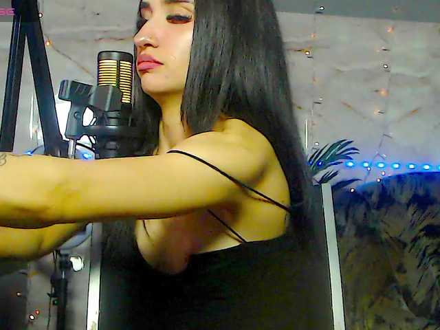 BunnyBliss3 live cam on BongaCams
