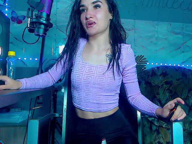 BunnyBliss3 live cam on BongaCams