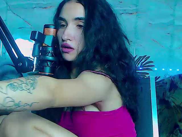 BunnyBliss3 live cam on BongaCams