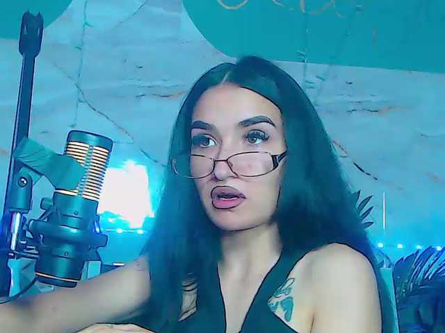 BunnyBliss3 live cam on BongaCams