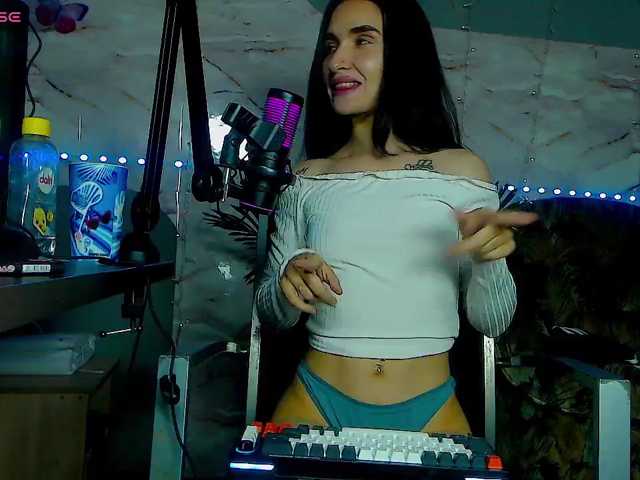 BunnyBliss3 live cam on BongaCams