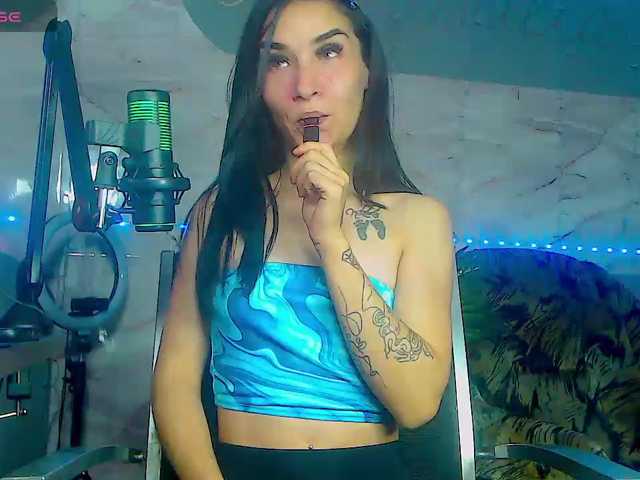 Sex chat gratuit in direct cu BunnyBliss3 pe BongaCams