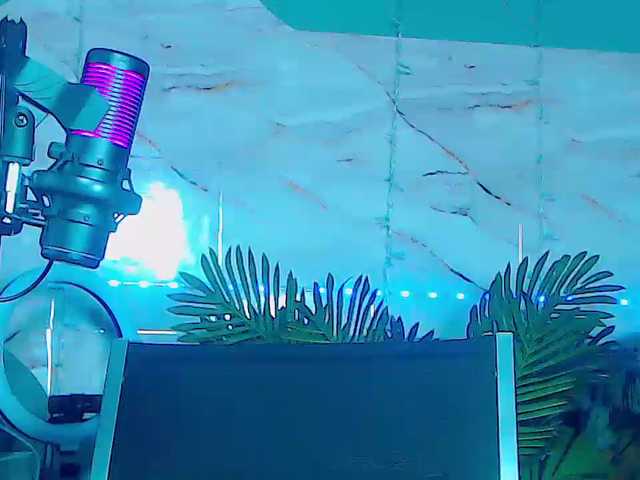 BunnyBliss3 live cam on BongaCams