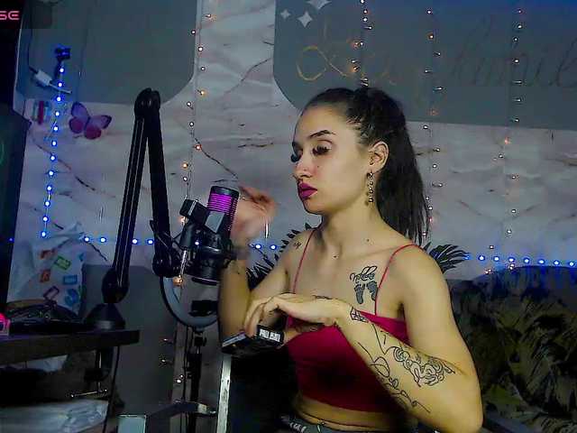 BunnyBliss3 live cam on BongaCams