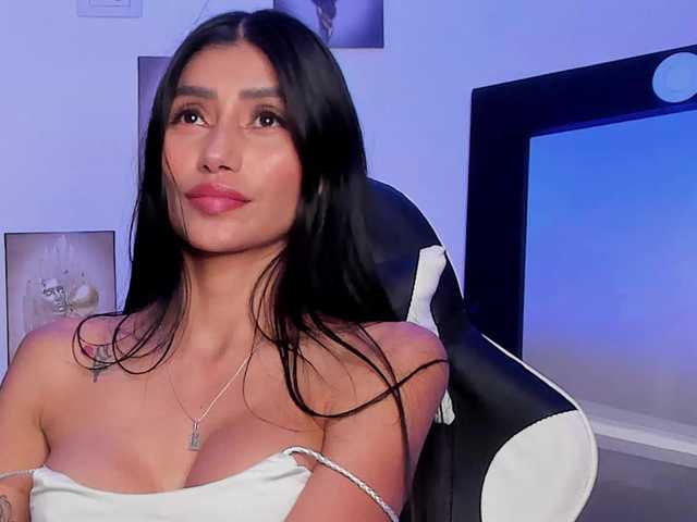Elayamars live cam on BongaCams