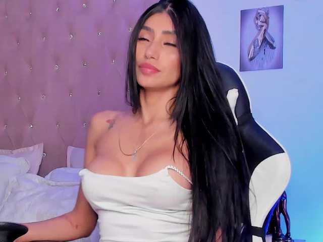 Elayamars live cam on BongaCams