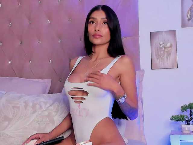 Elayamars live cam on BongaCams