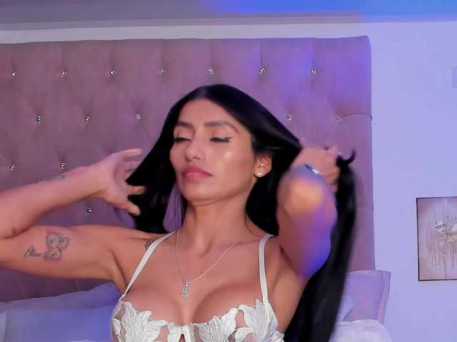 Elayamars live cam on BongaCams
