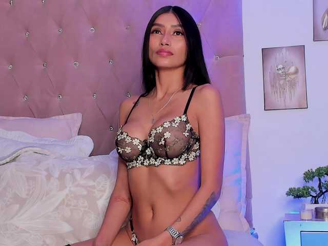 Elayamars live cam on BongaCams
