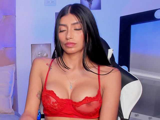 Elayamars live cam on BongaCams