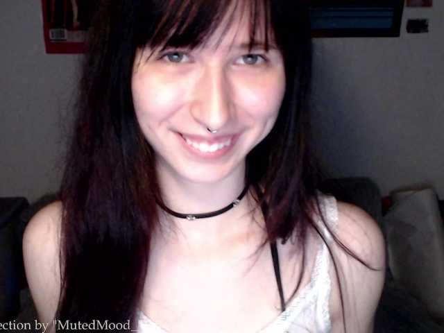 MutedMoods live cam on BongaCams
