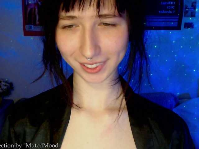MutedMoods live cam on BongaCams